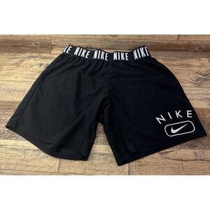 Nike Men's Black Athletic Shorts Make Offer!!